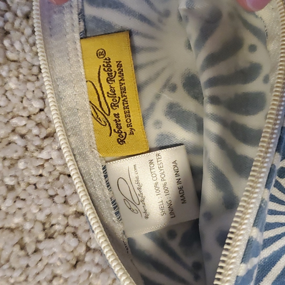 Roller Rabbit Pouch Set - Picture 5 of 5